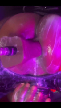 Yes Please Get in There