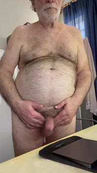 Trainer Karl steckt seinen schwanz in den hintern