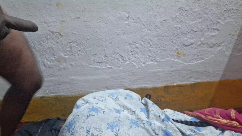 Busty Banuu: Горничная сосет хуй моего мужа