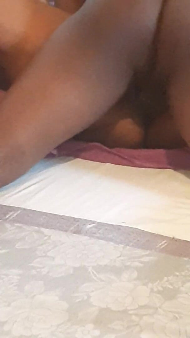 Sex and cum inside: Jan jouit deux fois dans la chatte de Janet