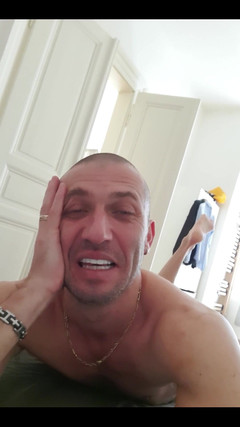 Boy jerking off: Гарного дня