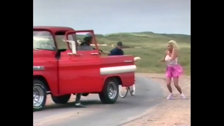 Vintage Climax: Büyük memeli orta yaşlı seksi kadın klasik üçlü sekste çifte sikiliyor