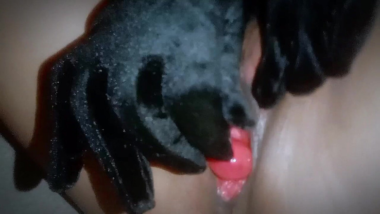 KhalifaBella: Thủ dâm với kẹo mút cho âm hộ đầy thịt ướt át