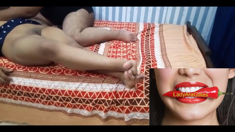 Hotty Jiya Sharmaa: Amanti indiana