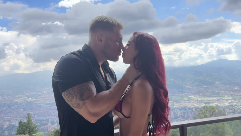 FILOUFITT: Filoufitt Picking the Best Slut in Medellin
