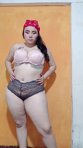 Perlasofia: Thử đồ lót gợi cảm với cặp mông dày khủng khiếp (không...