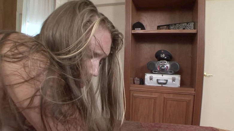 Blacked By Demand: Blonďatá teenagerka s velkým zadkem dostala BBC Deep