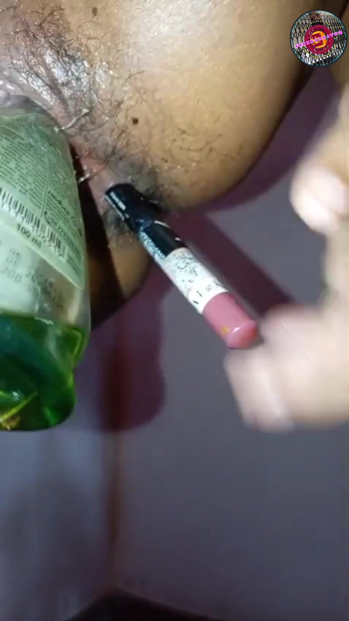 Chathuxxxsri: Srílanská manželka s velkými prsy