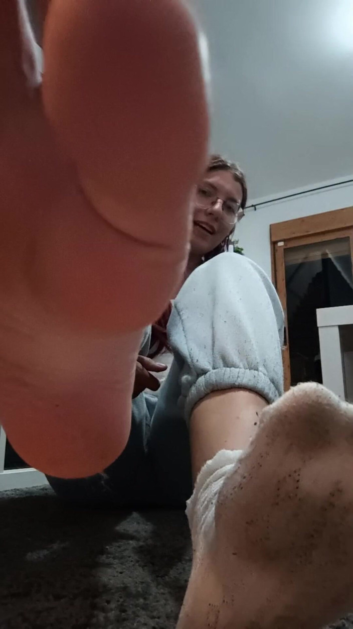 Softbrattypuppy: Te voi face sclavul meu încornorat și picior