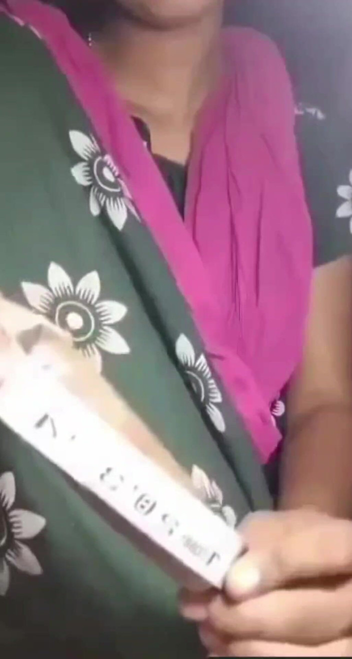 Puja viswash: Consolador indio en el coño