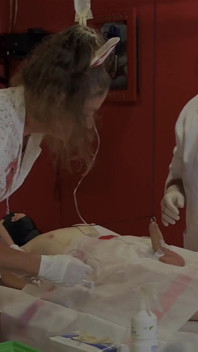 Dominatrix sahibe April - yeniden birleşen çift