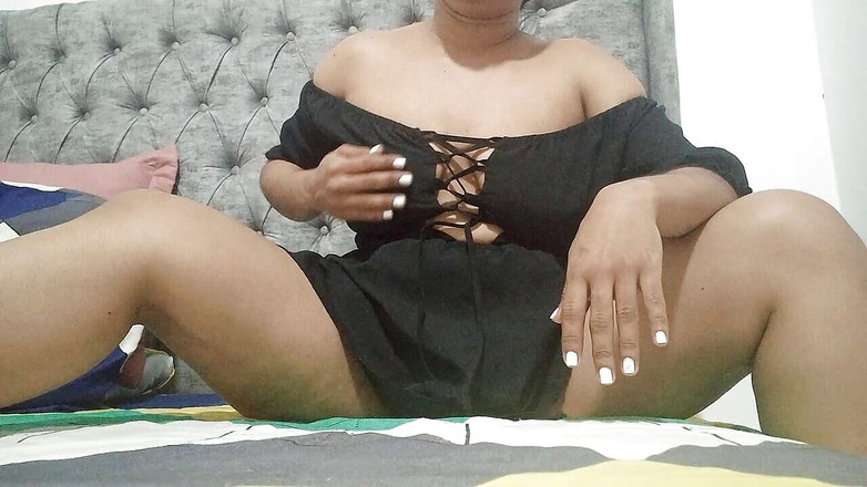 PATY PATY: Ti eccita se ti parlo e mi masturbo?