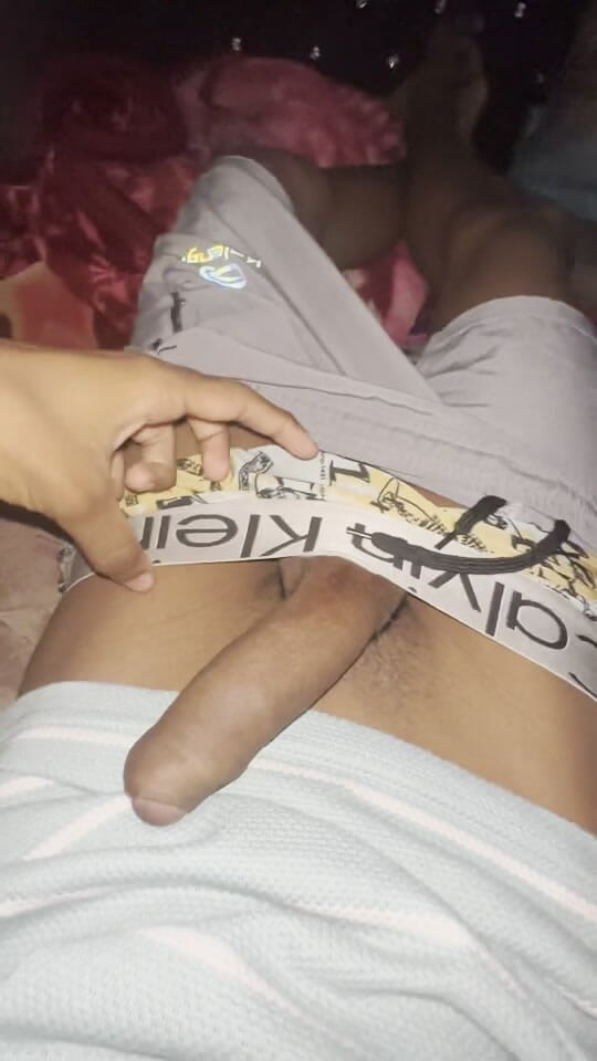 Tony Roy: Masturbação pau de 7 cm