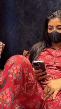 Mẹ kế đã sẵn sàng thừa nhận rằng cô ấy thực sự cần con cu của con trai riêng