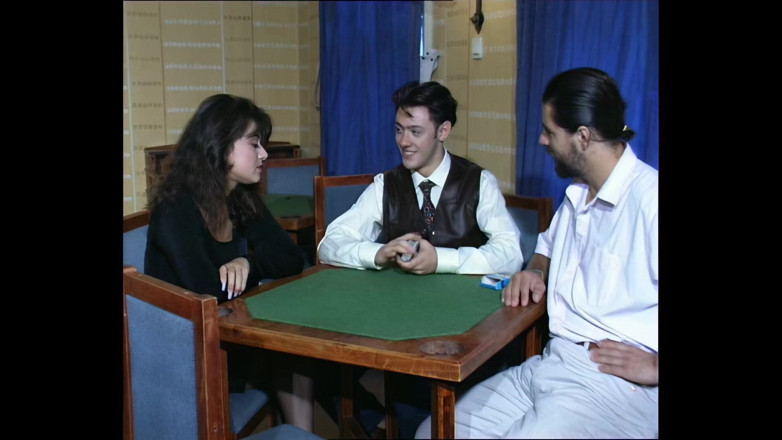 Vintage Megastore Full hd: Trío - Impresionante Joven Morena Italiana Disfruta De 2 Grandes Pollas Italianas...