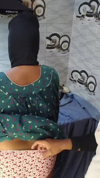 Indiana fez Maze Kitchen com seu cunhado em foda dura enquanto o marido estava de plantão.