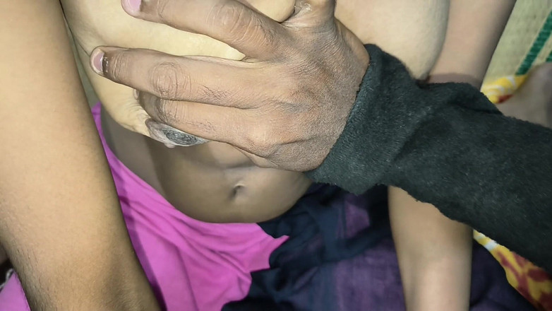 Tamil Girl Sex: Videoclip viral cu fată indiană tamilă