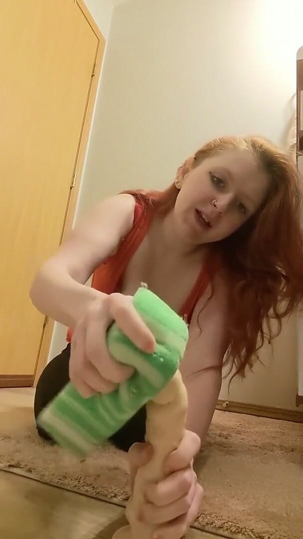Sin Spice by Sophia Sinclair and Jasper Spice: Sitter Znovu Drhne TVého Ptáka Svou Houbou