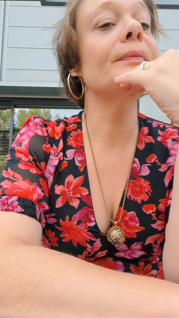 Sofy13: 运动后挑战我自己用假阳具自慰