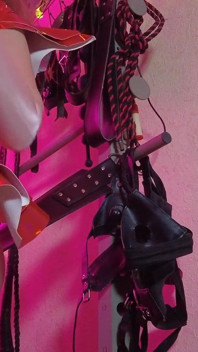 BDSM 여주인 Pvc 골드 레드 비닐 장난감 자지 페티쉬 부츠 펨돔