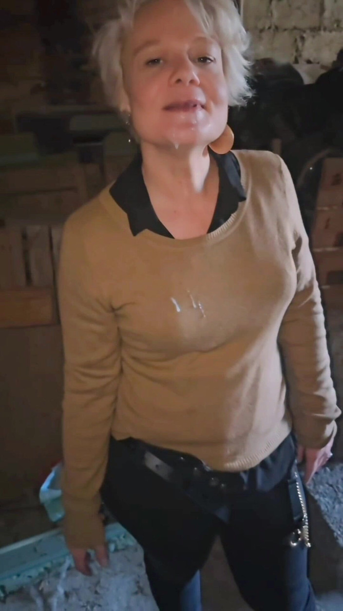 Sofy13: Petite compilation avec éjaculation sur le visage que tu veux ajouter...