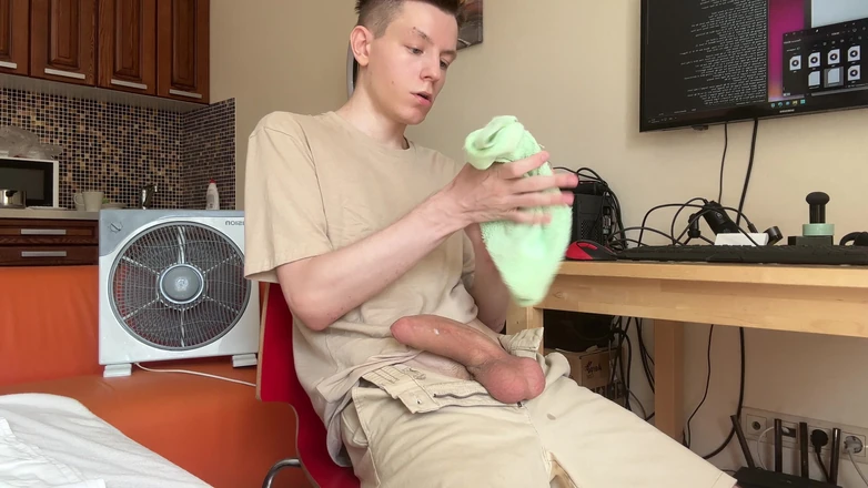 Morflot24: Le manager ne sera pas heureux. Evgeny, employée à distance, se...