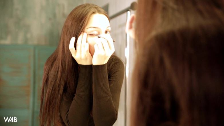 Watch4beauty: Casting Yani