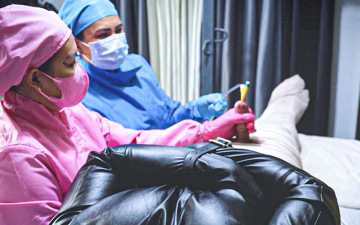 Domina Fire: Des infirmières sadiques sonnent un patient ligoté