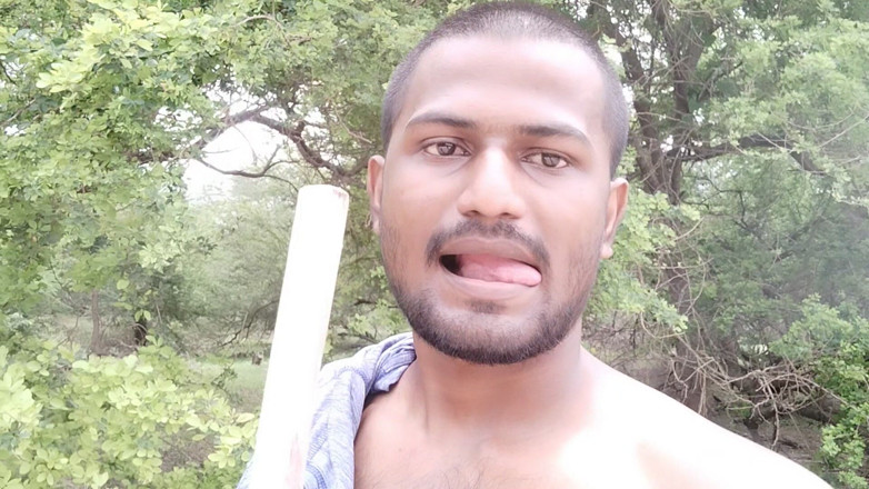 KUMBHA MANOJ KUMAR: Xhard pe Pula de serviciu singură în pădure