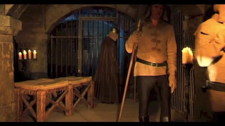 Inhonorof porn: El Guardia Se Folla Por El Culo a La Hermosa...