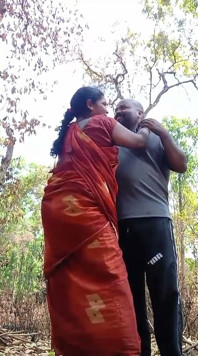 Jangal Me Chut Ka Maggal
