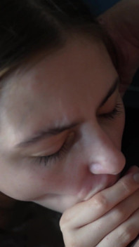 Fanky se fait prendre en train de se masturber pour baiser !