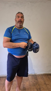 Srebrny ojczym boxer - zaproszenie do studia POV poszło nie tak