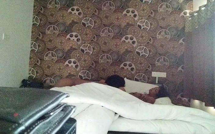 Devi Priya: sama pacarku di oyo bagian 2