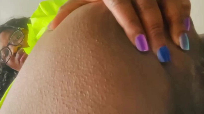 Maeling: Tiny Anal Devore - Ebony Giantess Ass Stifling