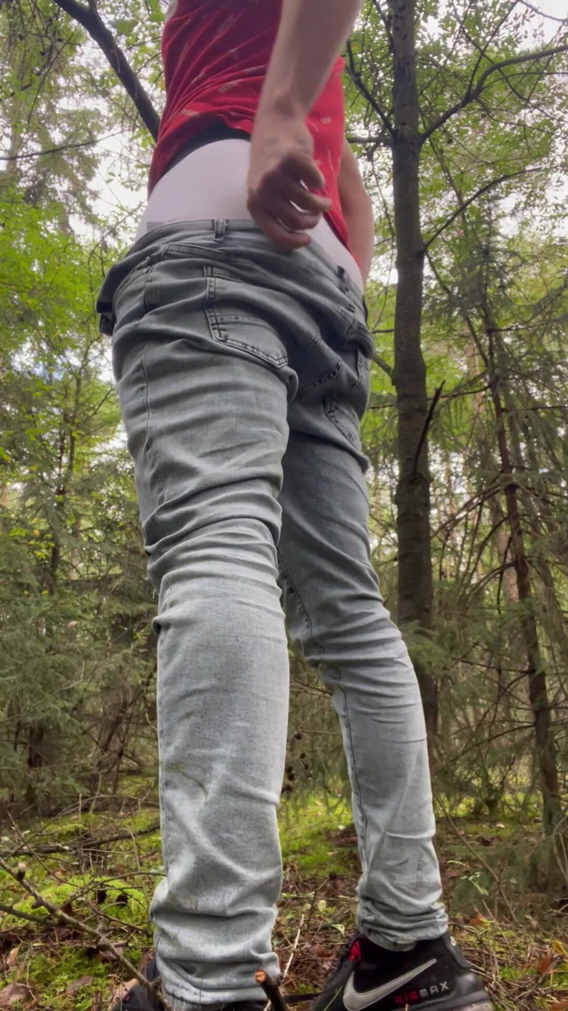 Outside Jerking Gay Crossing (Fit Levi)