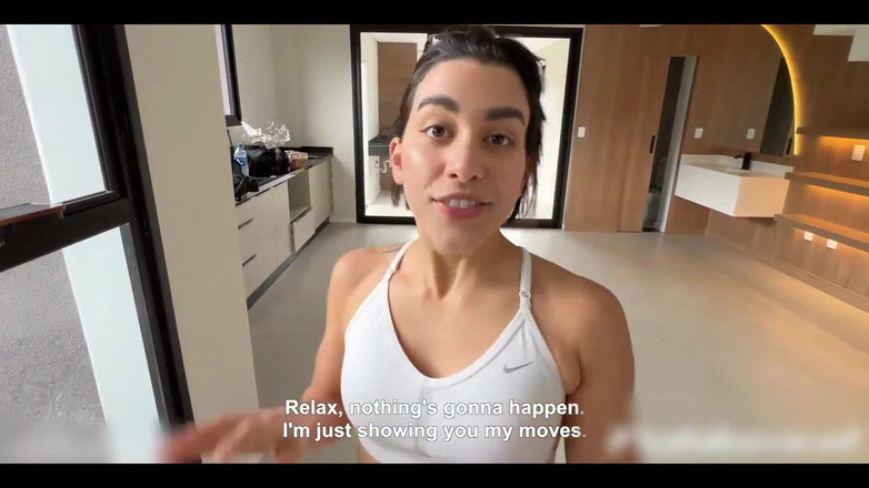 Fablazed: L-a sedus pe tipul care face livrări cu Fundul meu...