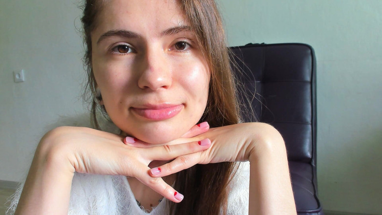 Rarible Diamond: Des mains sous mon chin