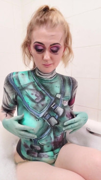 Cosplay Dr Z Odstranění bodypaint koupele