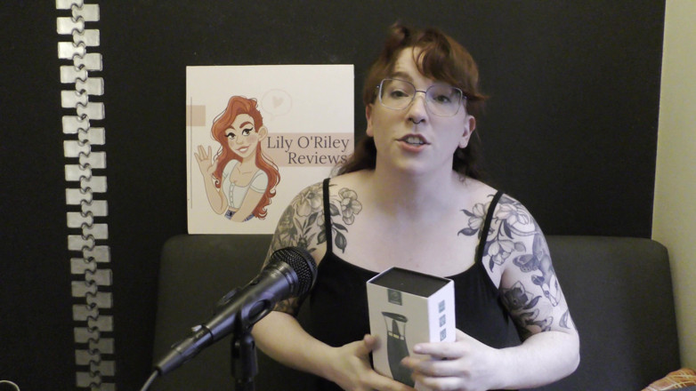 Lily O'Riley: NSFW recensione del honey pistil che lecca il vibratore dalla...