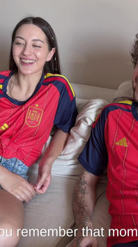¡follé Y Le Preño Al Entrenador a Un Extraño Justo Antes Del Partido De La Copa Del Mundo De Fútbol!