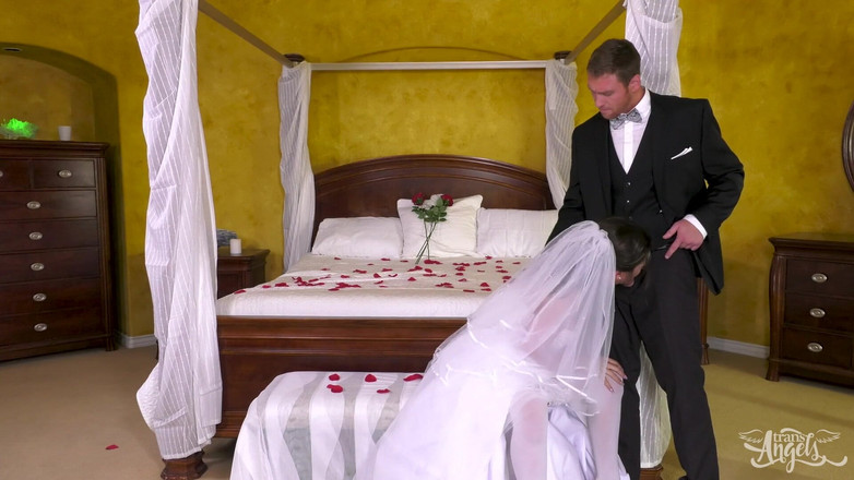 Trans Angels: Transangels - qui viene la sposa - Connor maguire, Chanel Santini