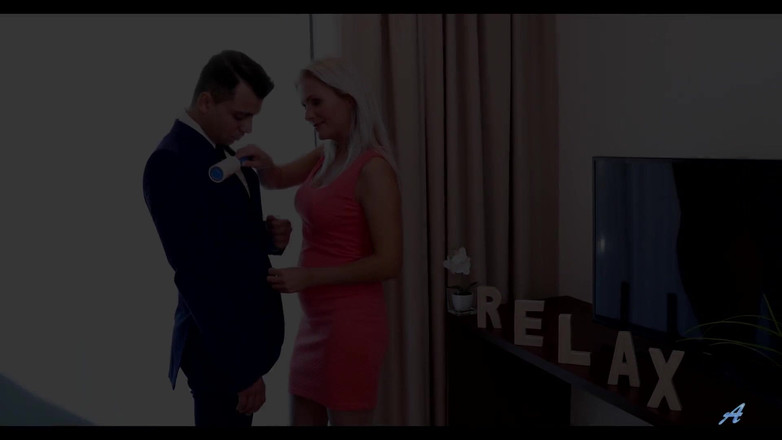 Anilos: キャシーは、熱い精液の口一杯で終わる猫ドキドキの楽しさにふける。