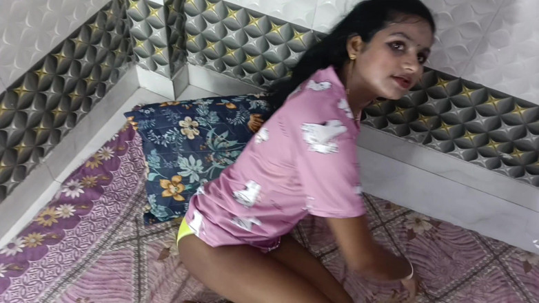 LateralChain349: To Day Cute Sudipta Berkongkek dengan Jurukamera