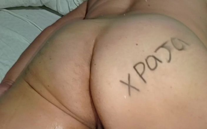 Milfta boohot: Dotykam 70-letniej dojrzałej kobiety z dużym tyłkiem po masażu
