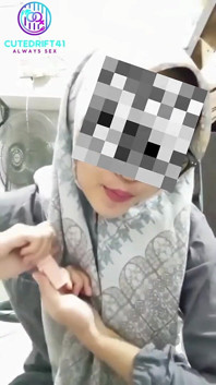 Porno indonésien en hijab avec de gros seins