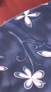Mon amant, salope allemande avec des cheveux sur la chatte et des seins énormes, la prend dans sa bouche par une bite géante