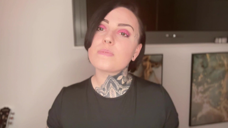 Miss Valentina: Buď moje obézní prasátko