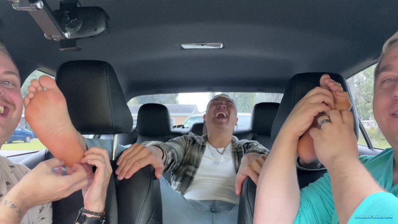 Ticklish Chubs: Snyft : Milus paie avec ses pieds
