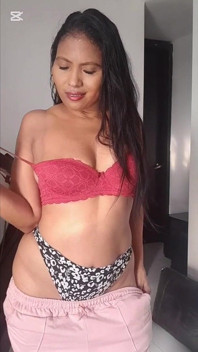 मेरे गर्म कपड़े उतारना